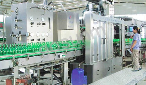 啤酒飲料灌裝線 啤酒飲料灌裝線